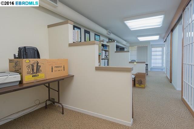 5767 Broadway, OAKLAND, California 94618, ,Comm Industrial For Lease,For Rent,Broadway,40941879