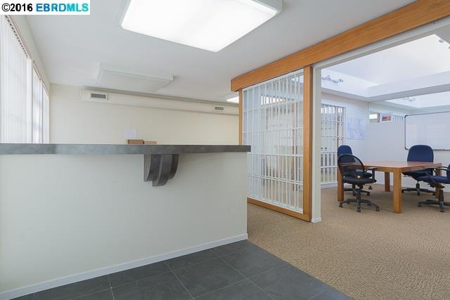 5767 Broadway, OAKLAND, California 94618, ,Comm Industrial For Lease,For Rent,Broadway,40941879