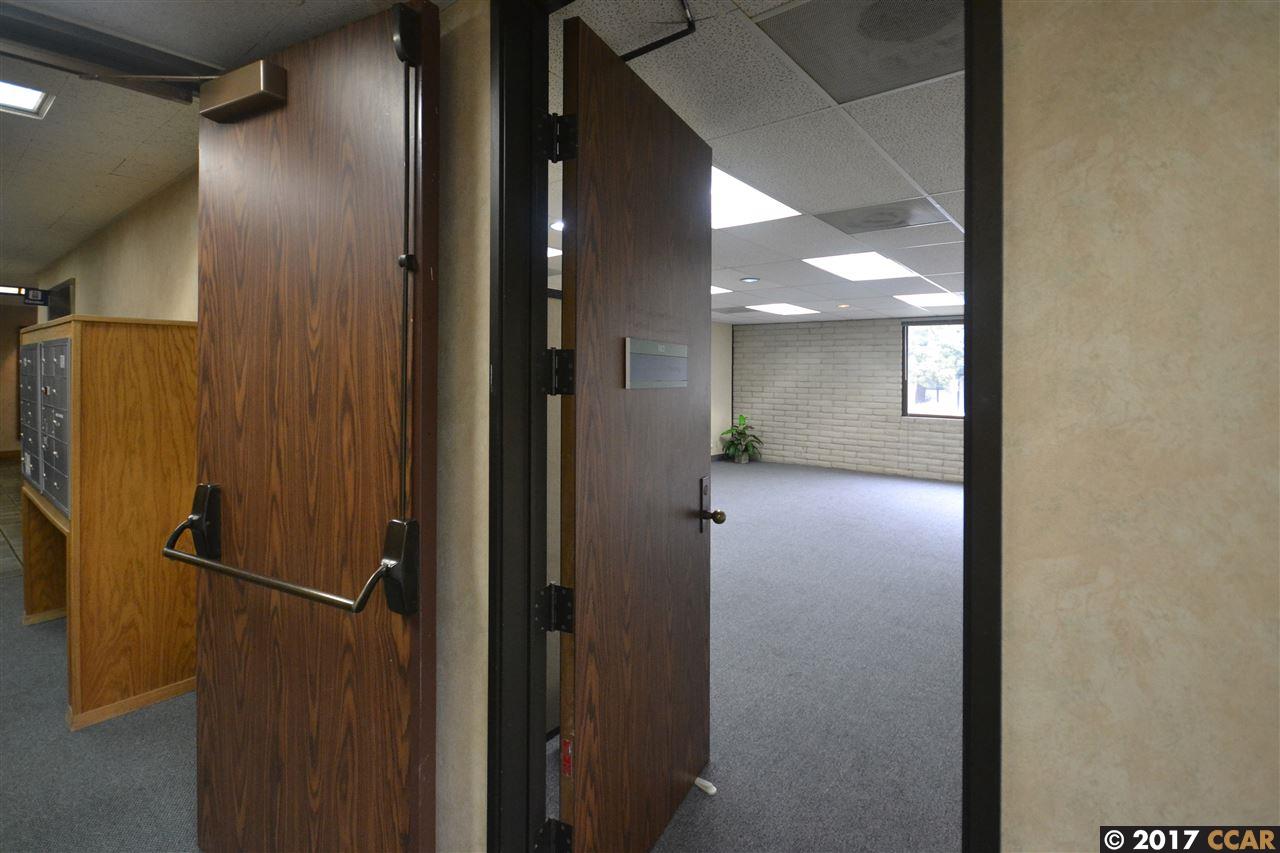 19845 Lake Chabot Rd #102, CASTRO VALLEY, California 94546, ,Comm Industrial For Lease,For Rent,Lake Chabot Rd #102,40941969