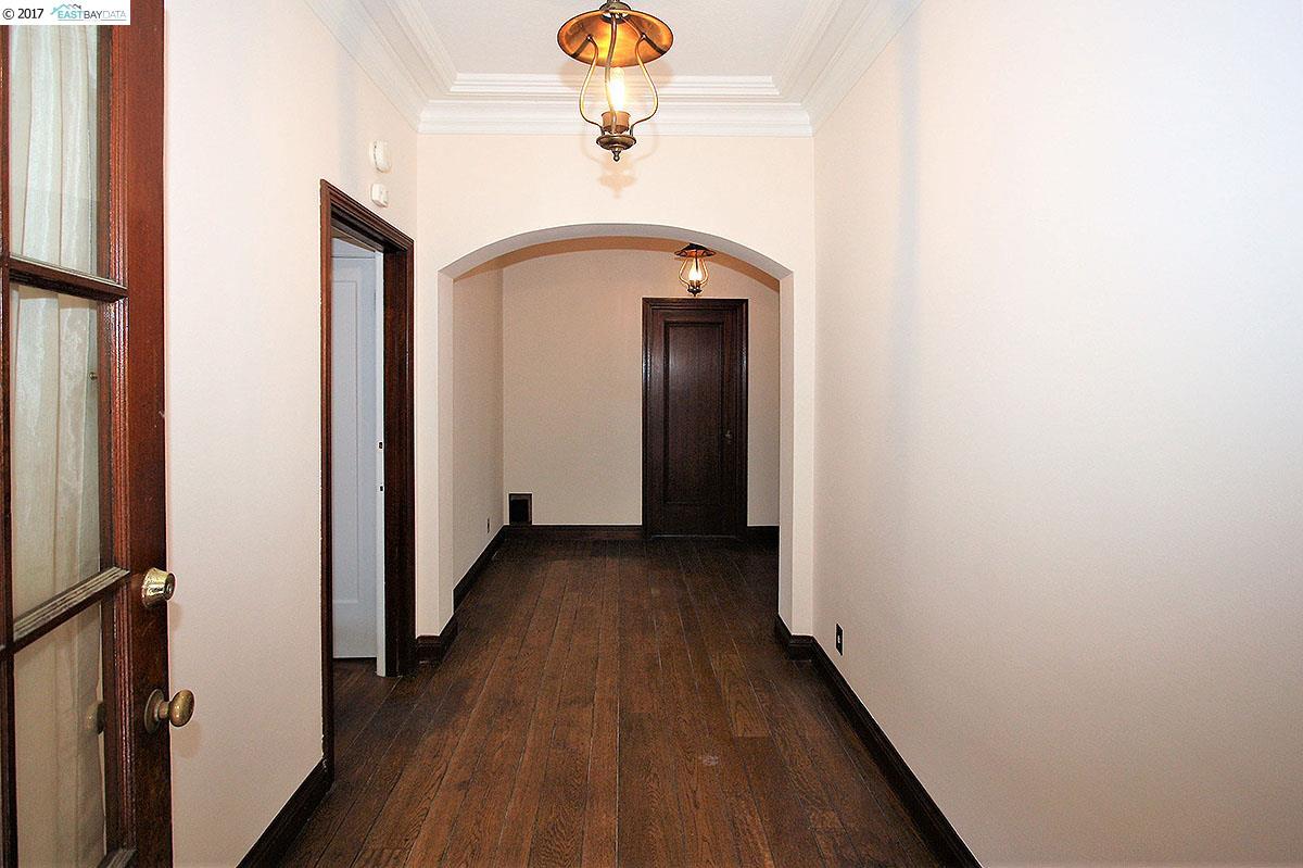 4130 MANILA AVENUE, OAKLAND, California 94609, ,Comm Ri Multi-units 5+,For Sale,MANILA AVENUE,40771026