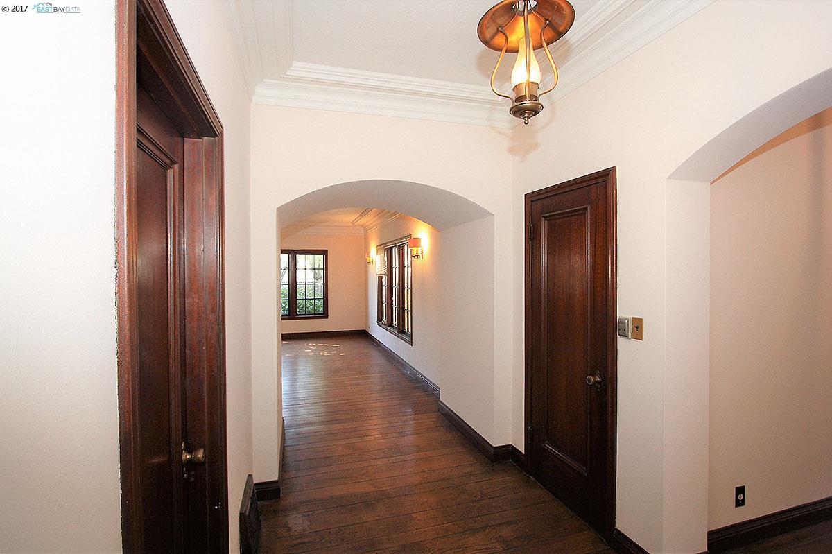 4130 MANILA AVENUE, OAKLAND, California 94609, ,Comm Ri Multi-units 5+,For Sale,MANILA AVENUE,40771026