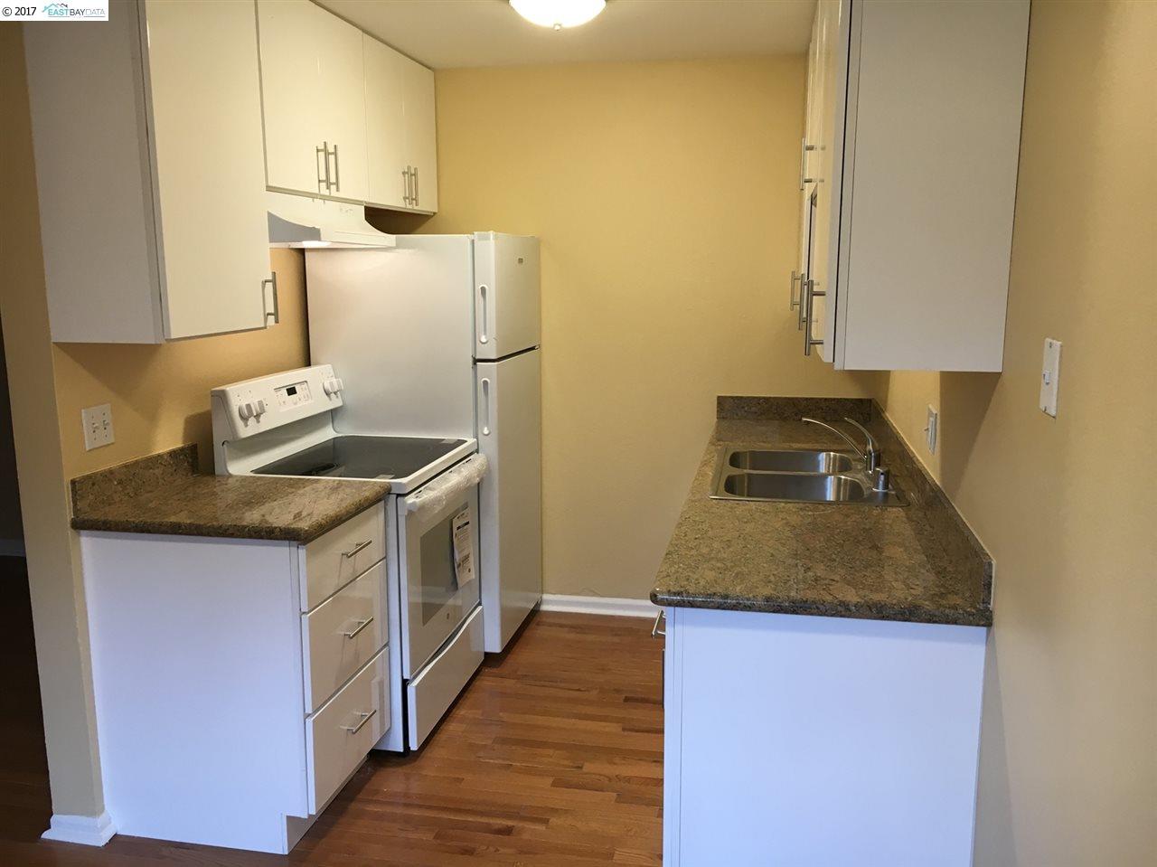 217 Santa Clara, OAKLAND, California 94610, ,Comm Ri Multi-units 5+,For Sale,Santa Clara,40771533