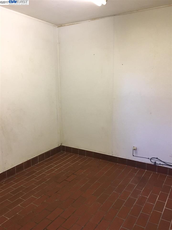 2000 Park Blvd, OAKLAND, California 94606, ,Comm Industrial For Lease,For Rent,Park Blvd,40942156