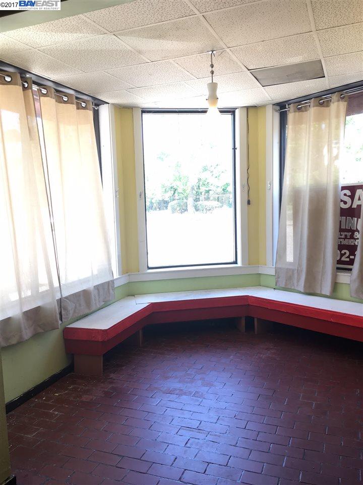 2000 Park Blvd, OAKLAND, California 94606, ,Comm Industrial For Lease,For Rent,Park Blvd,40942156