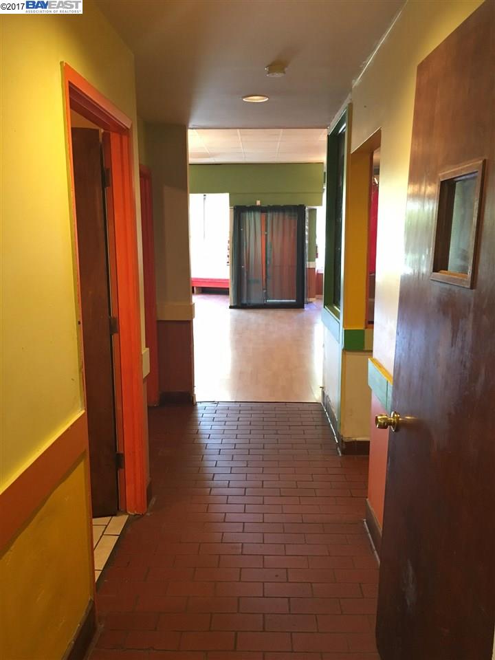 2000 Park Blvd, OAKLAND, California 94606, ,Comm Industrial For Lease,For Rent,Park Blvd,40942156