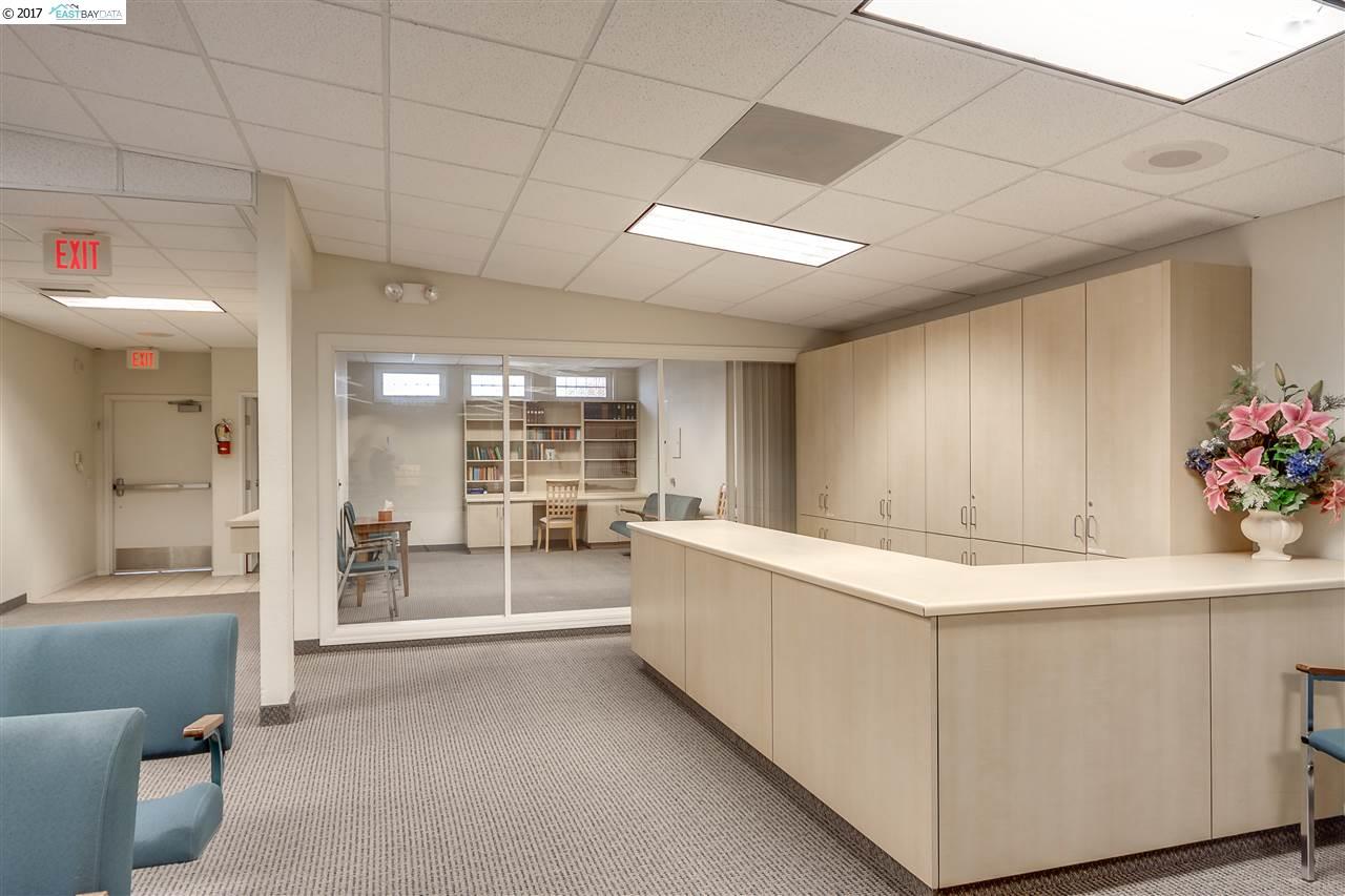 968 61st St., OAKLAND, California 94608, ,Comm Industrial For Lease,For Rent,61st St.,40942216