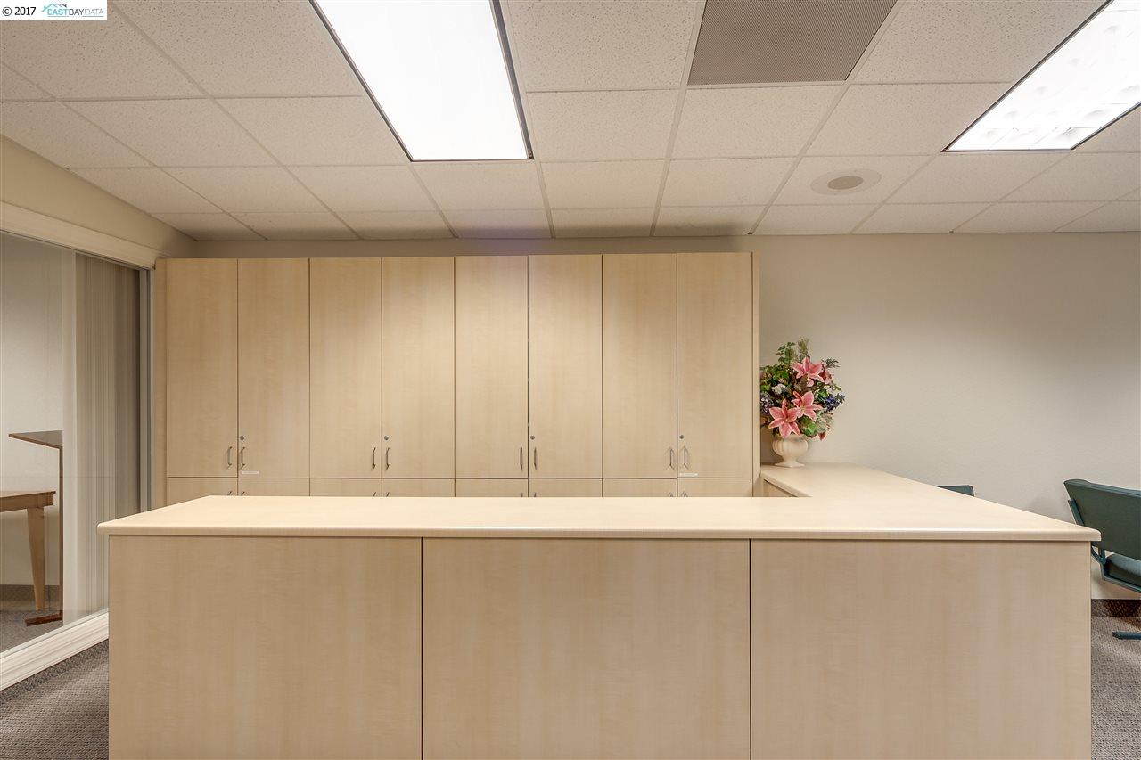 968 61st St., OAKLAND, California 94608, ,Comm Industrial For Lease,For Rent,61st St.,40942216