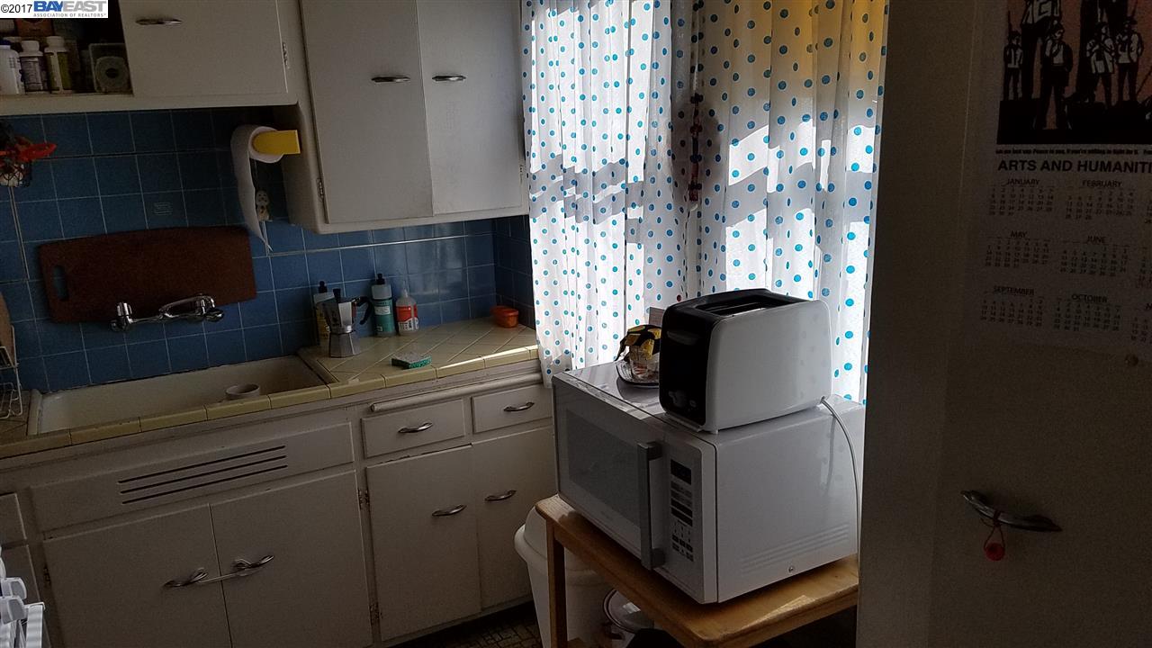 761 Kingston Ave, OAKLAND, California 94611, ,Comm Ri Multi-units 5+,For Sale,Kingston Ave,40773784