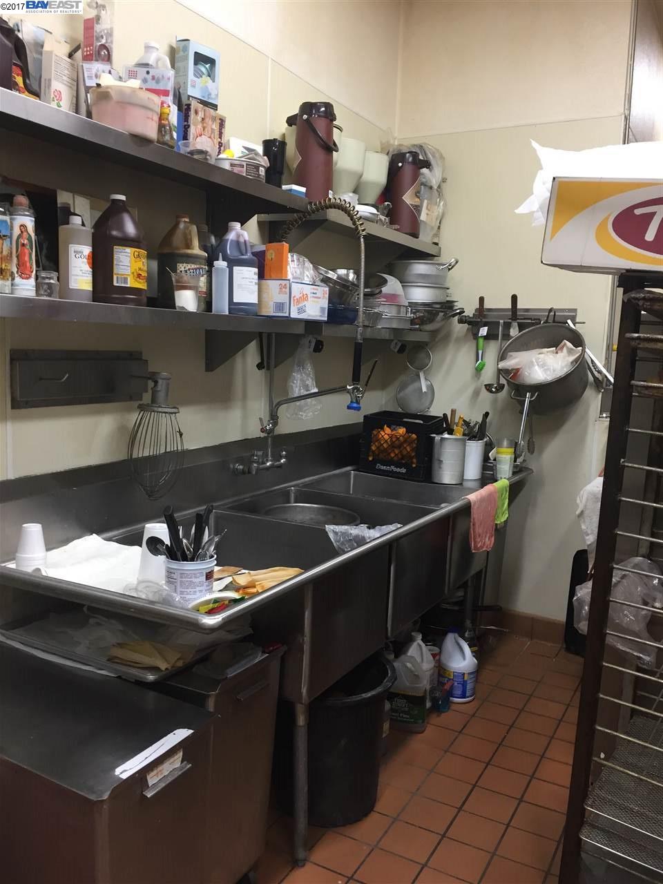 404 Harder Rd, HAYWARD, California 94544, ,Comm Business Opportunity,For Sale,Harder Rd,1002