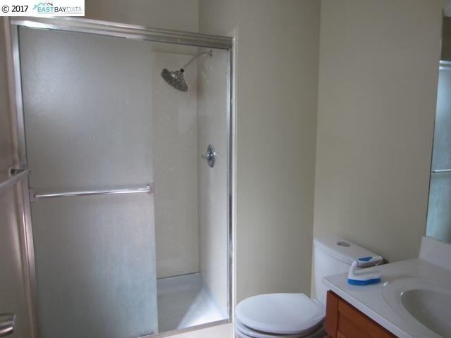 3633 Patterson Ave, OAKLAND, California 94619, ,Comm Ri Multi-units 5+,For Sale,Patterson Ave,40774575
