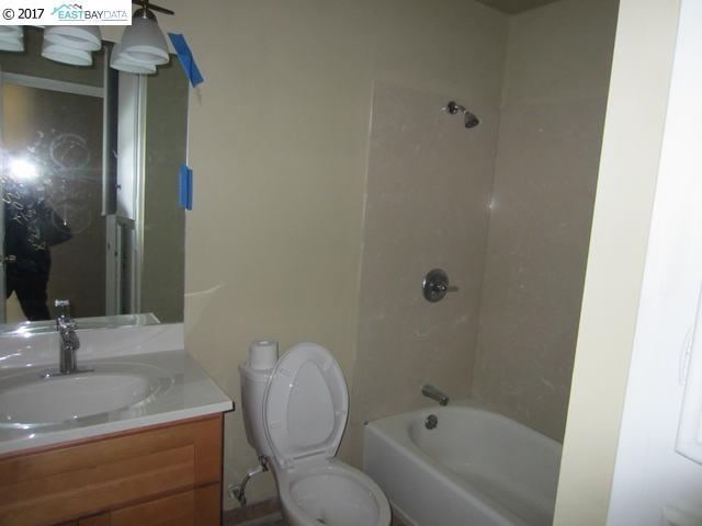 3633 Patterson Ave, OAKLAND, California 94619, ,Comm Ri Multi-units 5+,For Sale,Patterson Ave,40774575