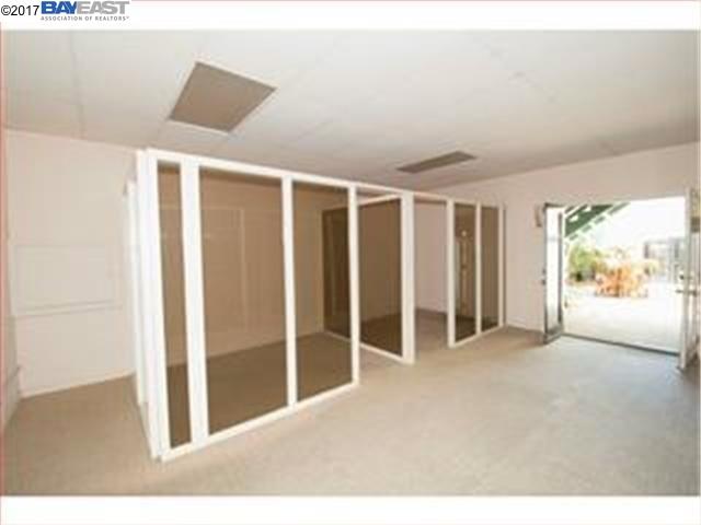 911 Amphlett Blvd, SAN MATEO, California 94401, ,Comm Ri Multi-units 5+,For Sale,Amphlett Blvd,40775017