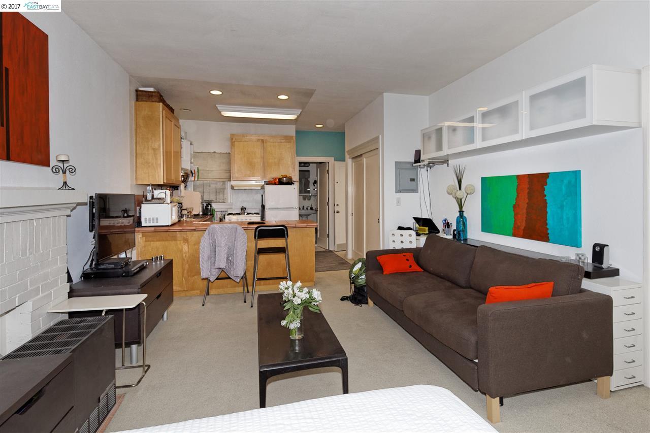 5324 College Ave, OAKLAND, California 94618, ,Comm Ri Multi-units 5+,For Sale,College Ave,40775758