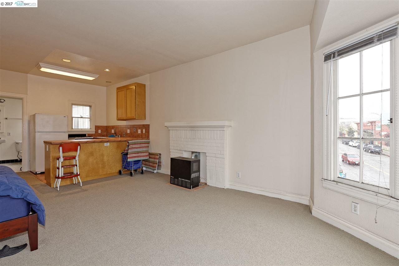 5324 College Ave, OAKLAND, California 94618, ,Comm Ri Multi-units 5+,For Sale,College Ave,40775758