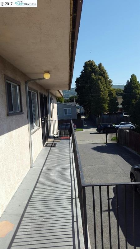 6125 Hayes St, OAKLAND, California 94621, ,Comm Ri Multi-units 5+,For Sale,Hayes St,40776388