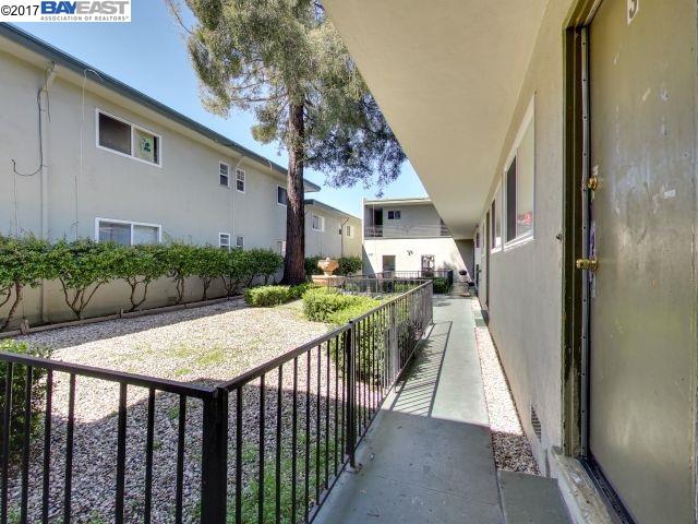 2515 10Th Ave, OAKLAND, California 94606, ,Comm Ri Multi-units 5+,For Sale,10Th Ave,40777779
