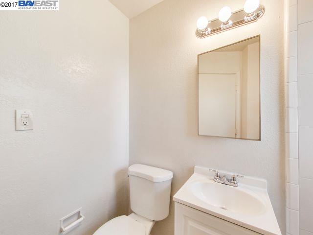 2515 10Th Ave, OAKLAND, California 94606, ,Comm Ri Multi-units 5+,For Sale,10Th Ave,40777779