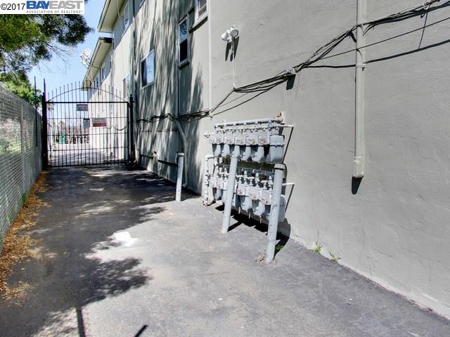 2515 10Th Ave, OAKLAND, California 94606, ,Comm Ri Multi-units 5+,For Sale,10Th Ave,40777779