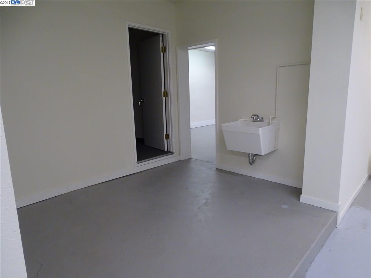 1102 Lincoln Ave, ALAMEDA, California 94501, ,Comm Industrial For Sale,For Sale,Lincoln Ave,1010