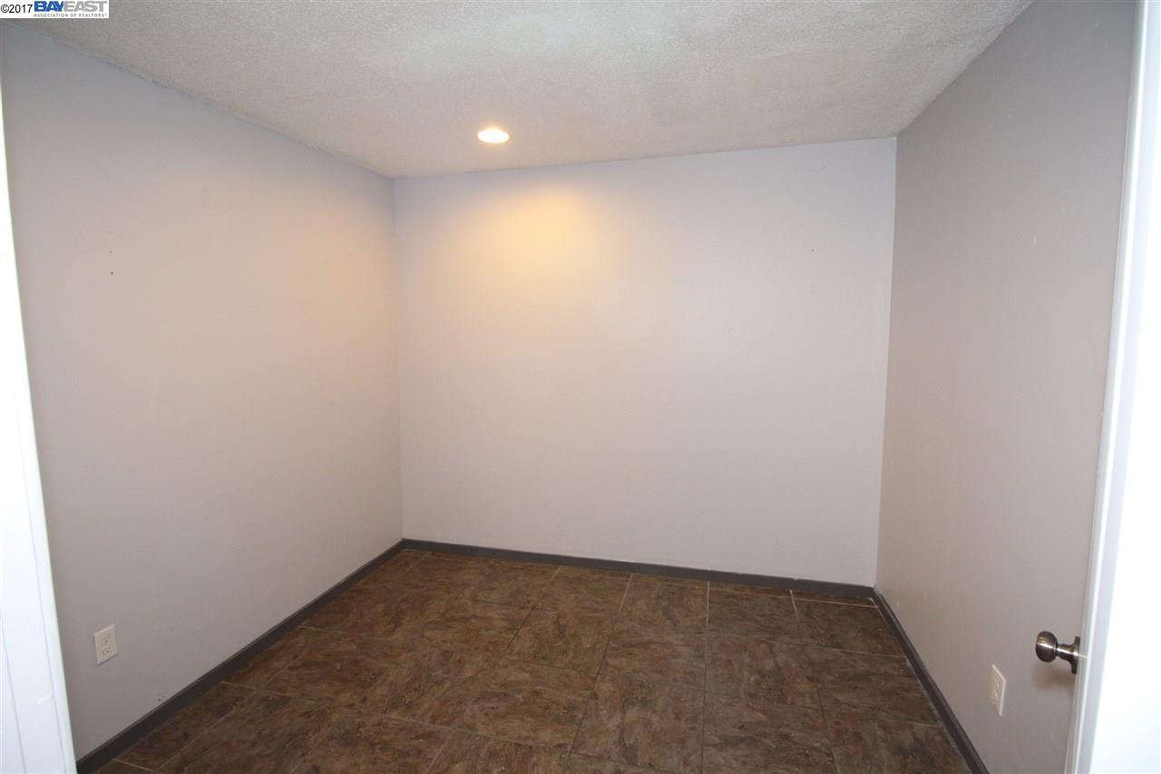 15847 Channel St, SAN LORENZO, California 94580, ,Comm Industrial For Lease,For Rent,Channel St,40942351