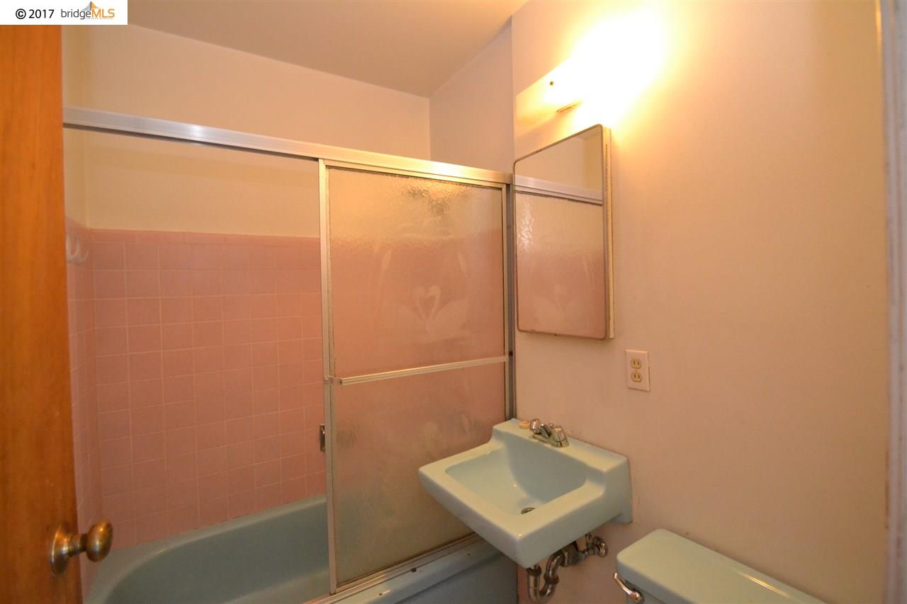 1522 Woolsey Street, BERKELEY, California 94703-2367, ,Comm Ri Multi-units 5+,For Sale,Woolsey Street,40784385