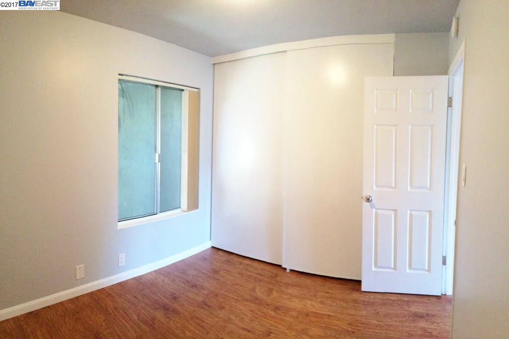 5621 El Dorado, EL CERRITO, California 94530, ,Comm Ri Multi-units 5+,For Sale,El Dorado,40784388