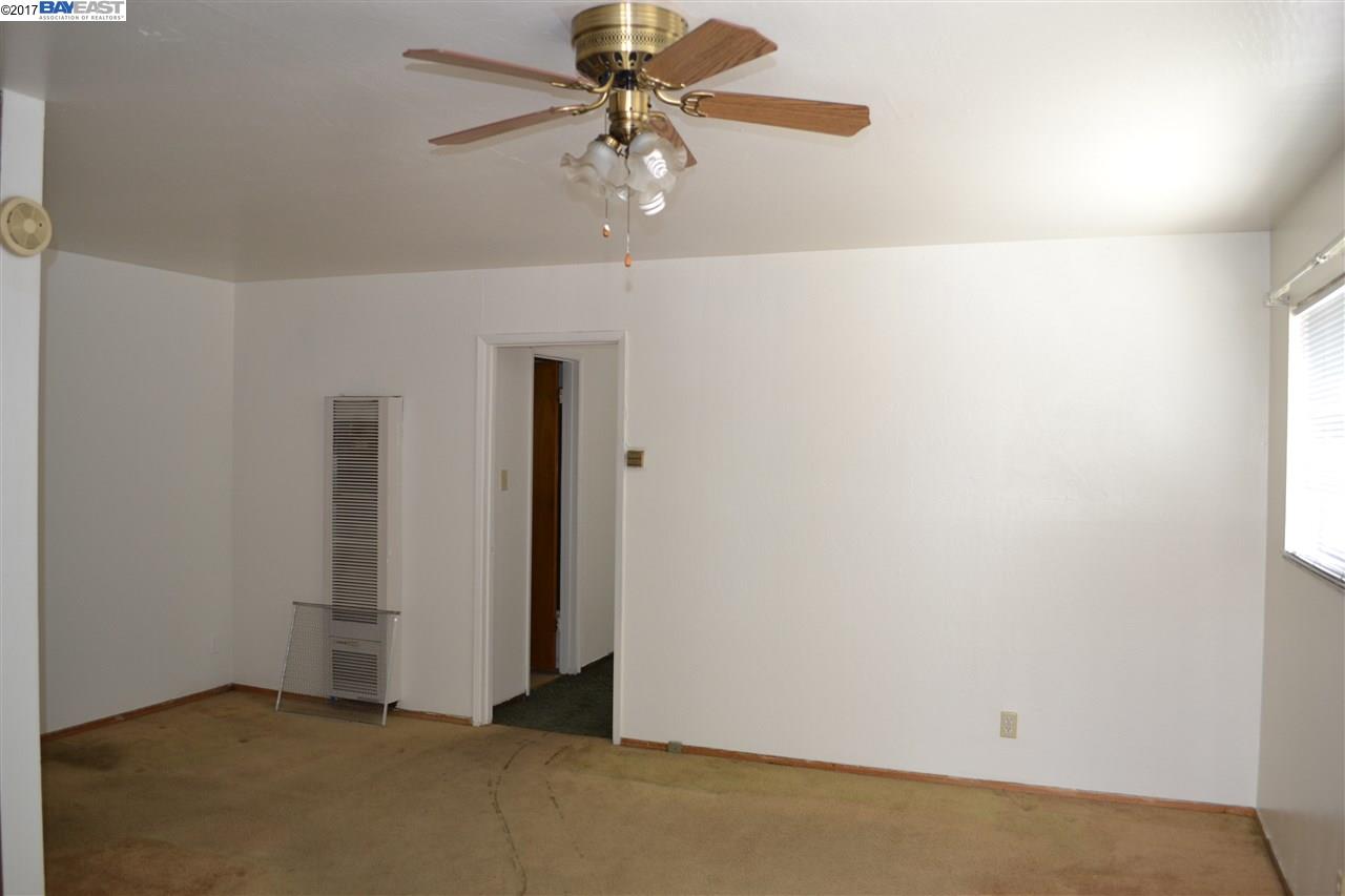 670 18Th St, OAKLAND, California 94612, ,Comm Ri Multi-units 5+,For Sale,18Th St,40788239