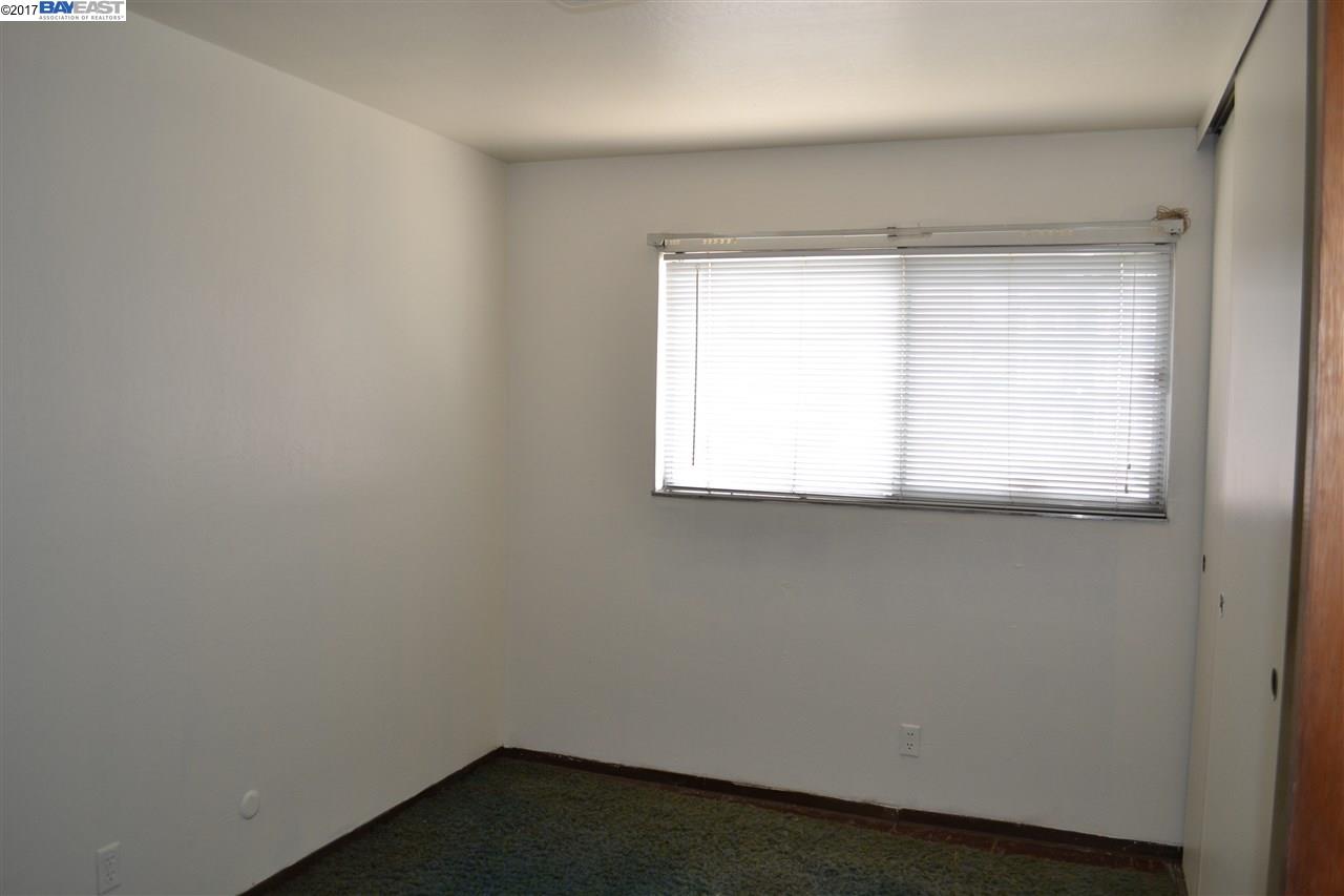 670 18Th St, OAKLAND, California 94612, ,Comm Ri Multi-units 5+,For Sale,18Th St,40788239