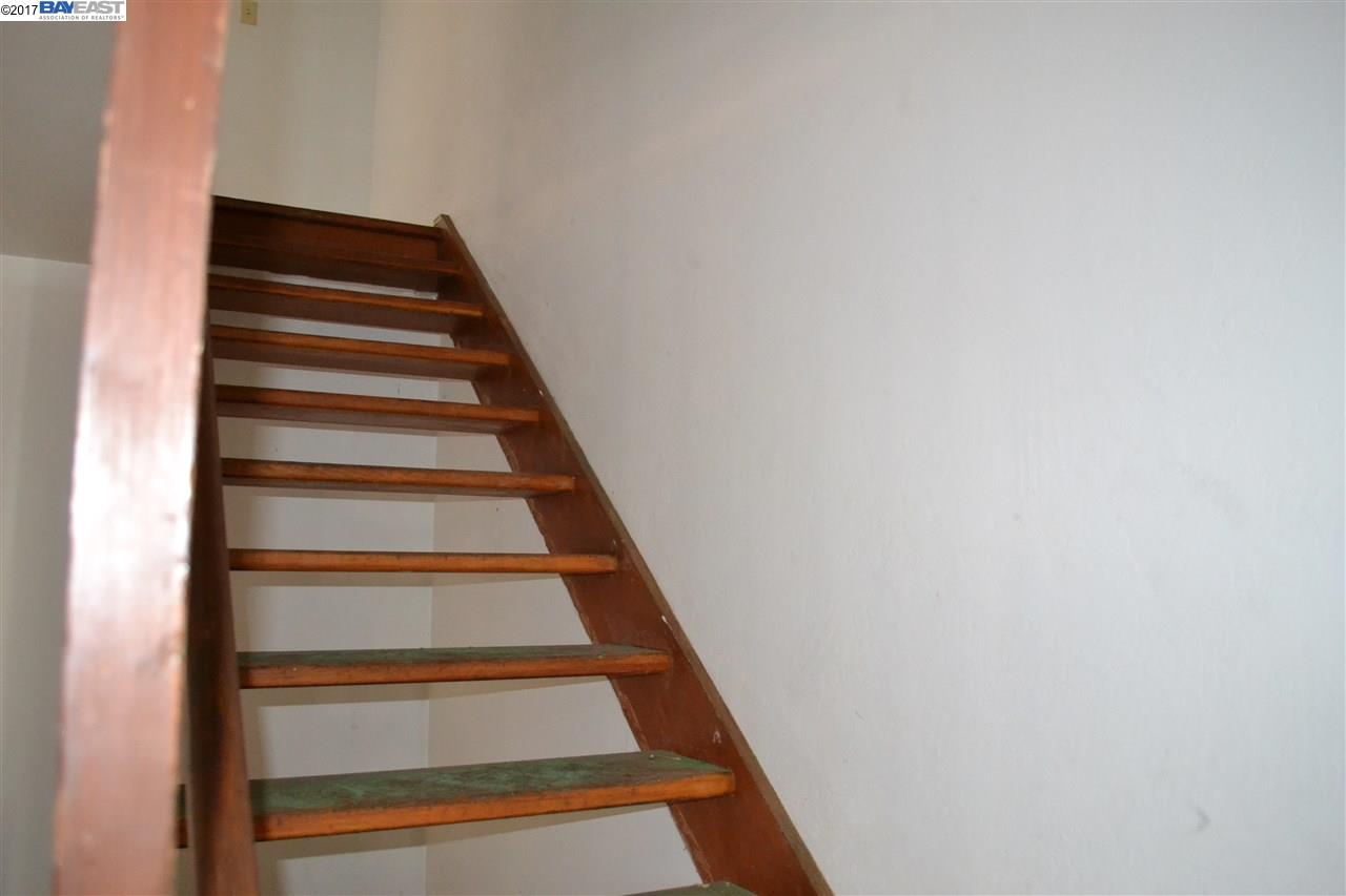 670 18Th St, OAKLAND, California 94612, ,Comm Ri Multi-units 5+,For Sale,18Th St,40788239