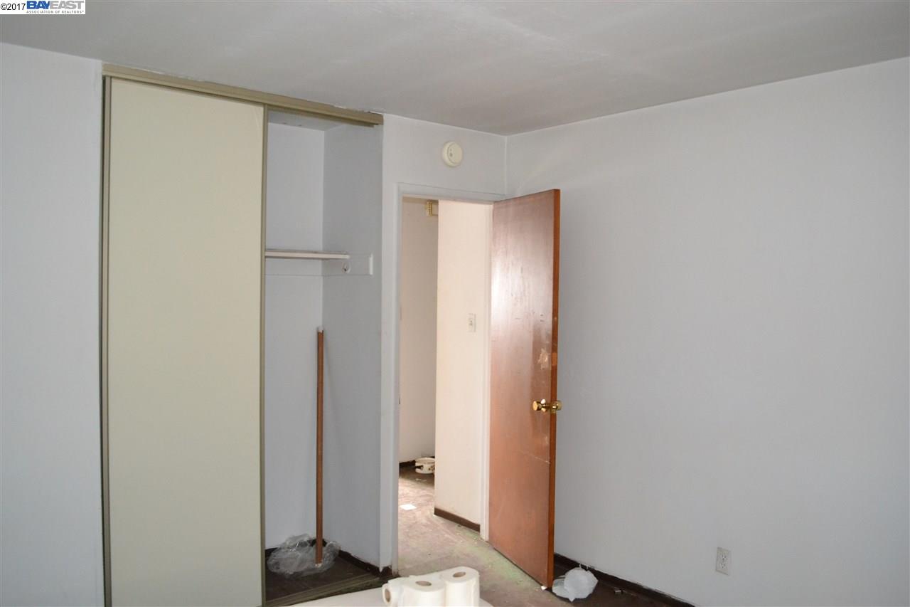 670 18Th St, OAKLAND, California 94612, ,Comm Ri Multi-units 5+,For Sale,18Th St,40788239