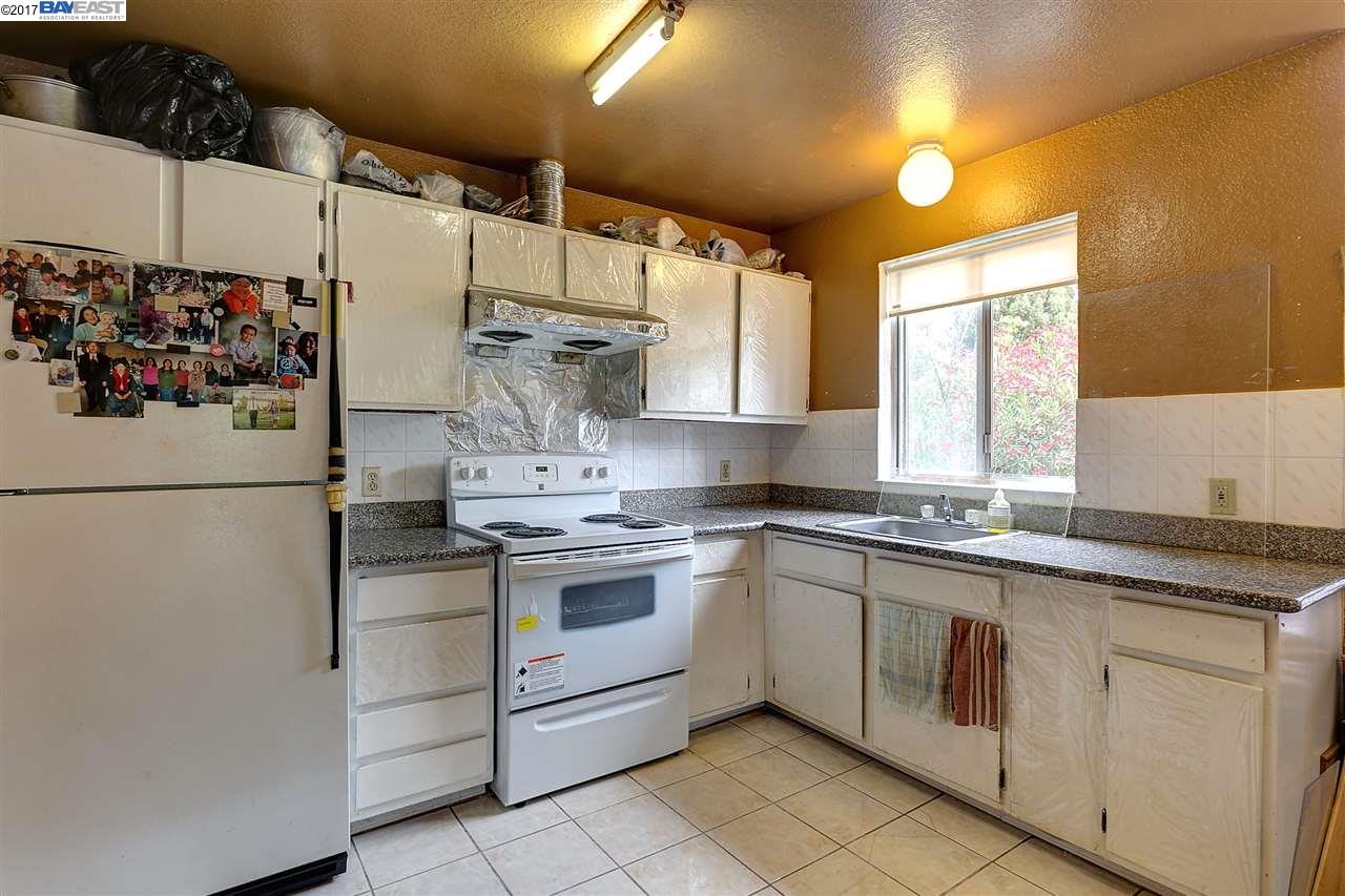 2151 24Th St, OAKLAND, California 94606, ,Comm Ri Multi-units 5+,For Sale,24Th St,40790282