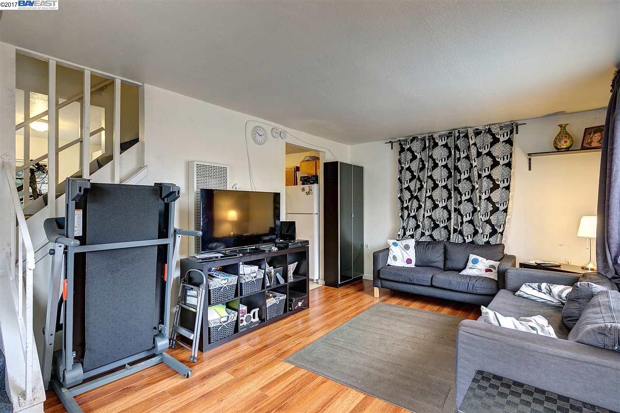 2151 24Th St, OAKLAND, California 94606, ,Comm Ri Multi-units 5+,For Sale,24Th St,40790282