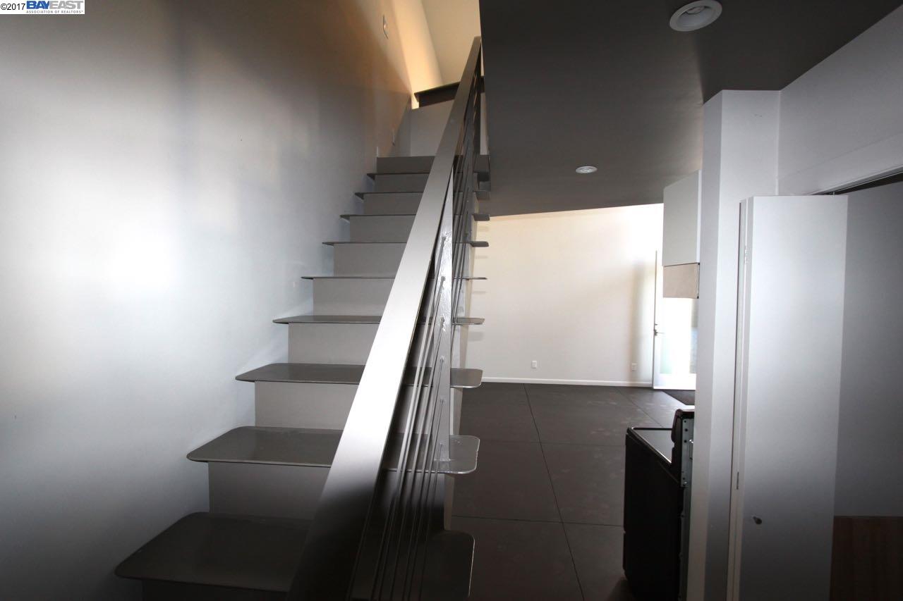 830 Milton St, OAKLAND, California 94607, ,Comm Ri Multi-units 5+,For Sale,Milton St,40790657