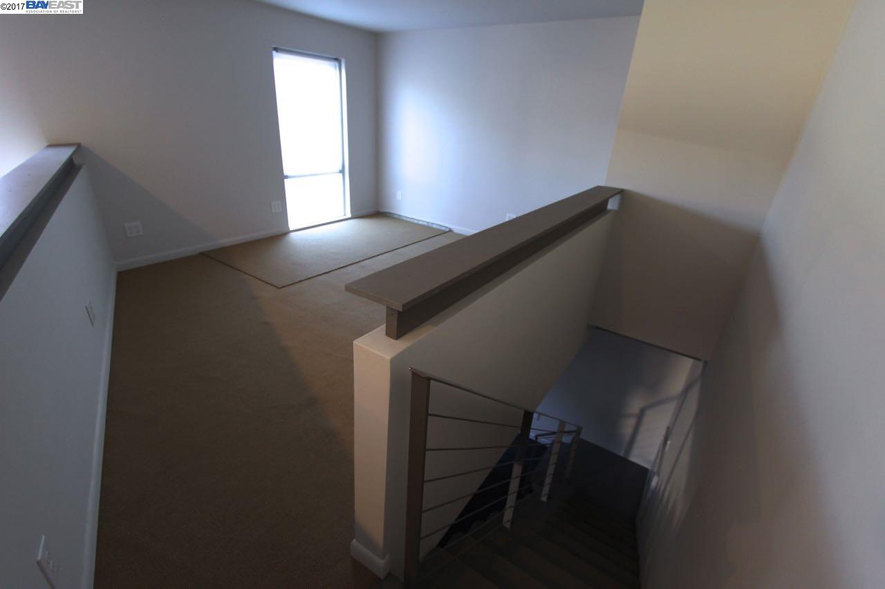 830 Milton St, OAKLAND, California 94607, ,Comm Ri Multi-units 5+,For Sale,Milton St,40790657