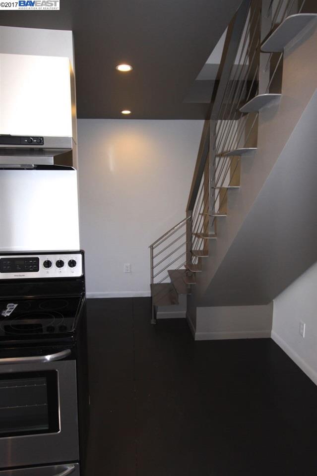 830 Milton St, OAKLAND, California 94607, ,Comm Ri Multi-units 5+,For Sale,Milton St,40790657