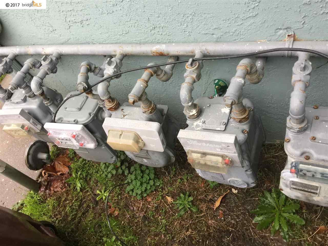 1422- 1440 Chestnut St, OAKLAND, California 94607, ,Comm Ri Multi-units 5+,For Sale,1440 Chestnut St,40791692