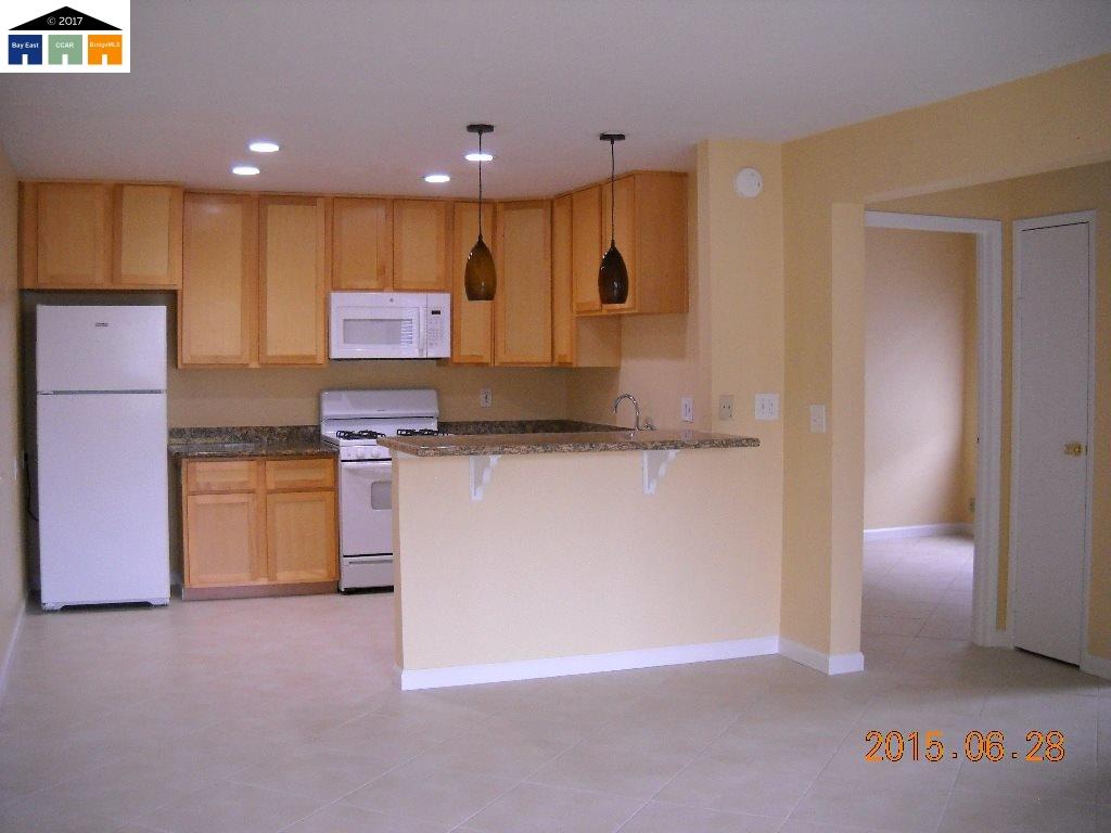 1613 6Th St, BERKELEY, California 94710, ,Comm Ri Multi-units 5+,For Sale,6Th St,40794267