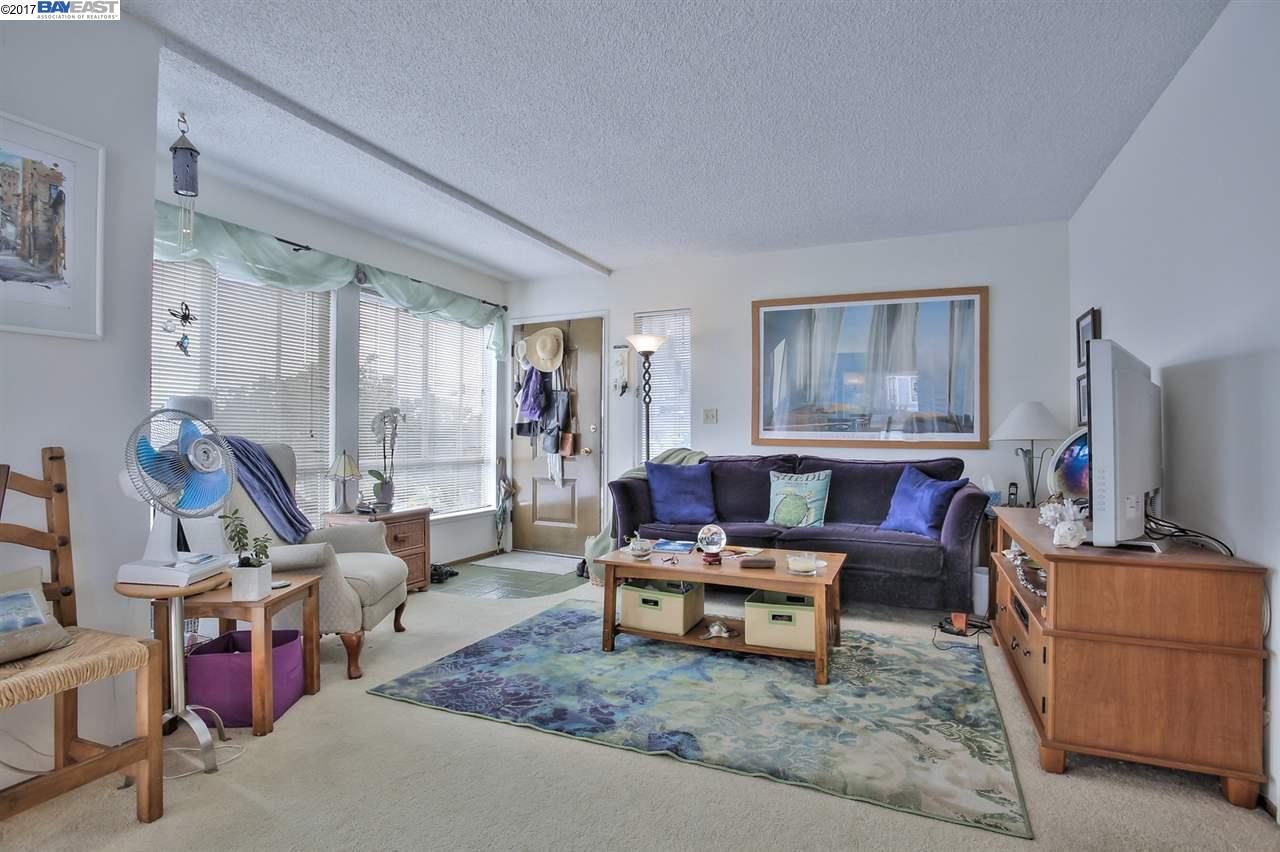 895 Lafayette St, ALAMEDA, California 94501, ,Comm Ri Multi-units 5+,For Sale,Lafayette St,40798596