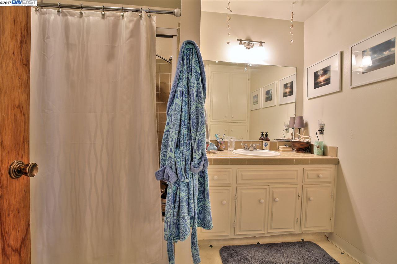 895 Lafayette St, ALAMEDA, California 94501, ,Comm Ri Multi-units 5+,For Sale,Lafayette St,40798596