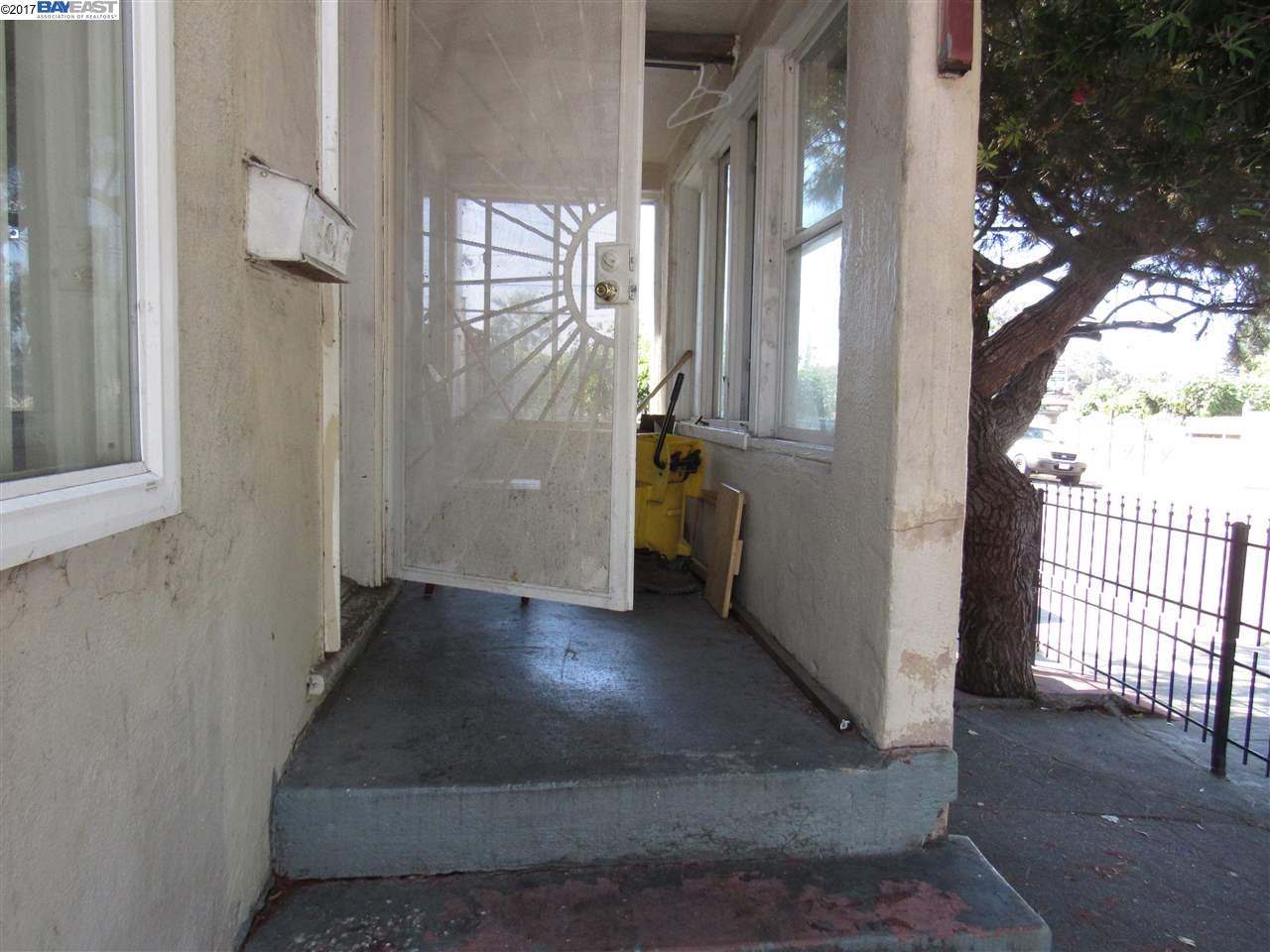 630 Elmhurst Ave, OAKLAND, California 94603, ,Comm Ri Multi-units 5+,For Sale,Elmhurst Ave,40799291
