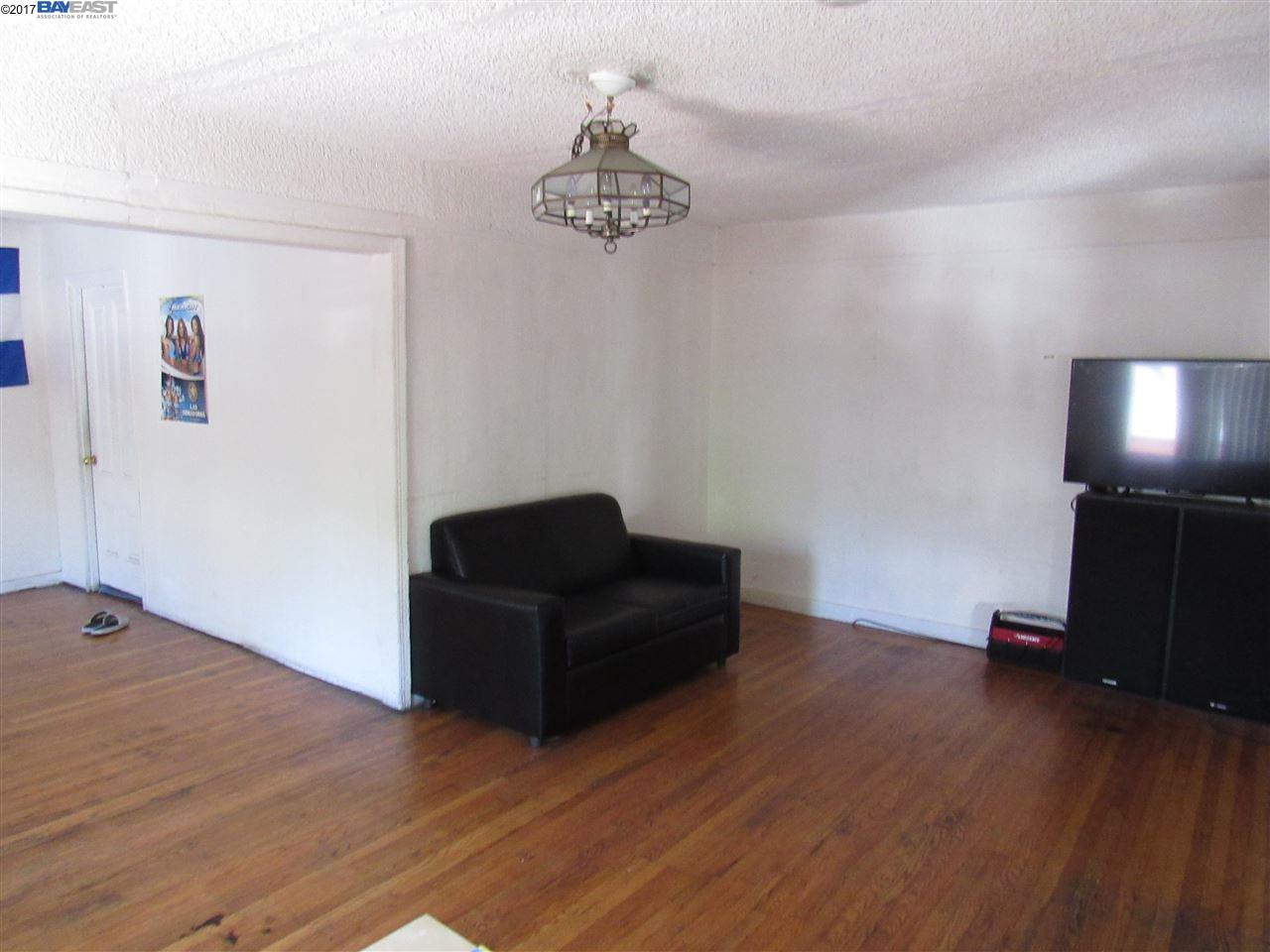 630 Elmhurst Ave, OAKLAND, California 94603, ,Comm Ri Multi-units 5+,For Sale,Elmhurst Ave,40799291