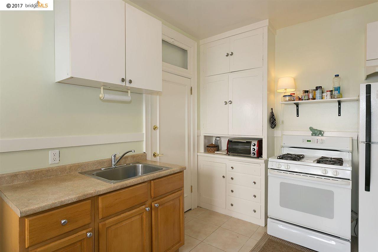 3141 COLLEGE AVENUE, BERKELEY, California 94705, ,Comm Ri Multi-units 5+,For Sale,COLLEGE AVENUE,40801557