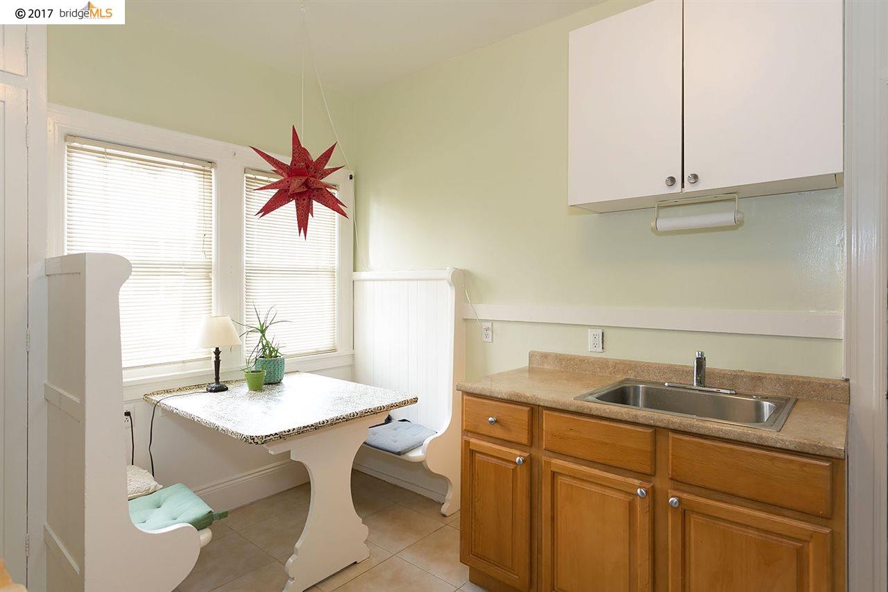 3141 COLLEGE AVENUE, BERKELEY, California 94705, ,Comm Ri Multi-units 5+,For Sale,COLLEGE AVENUE,40801557