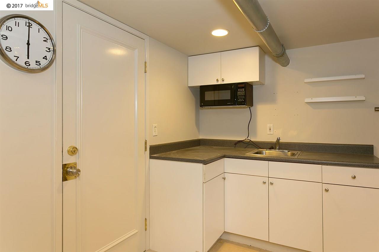 3141 COLLEGE AVENUE, BERKELEY, California 94705, ,Comm Ri Multi-units 5+,For Sale,COLLEGE AVENUE,40801557