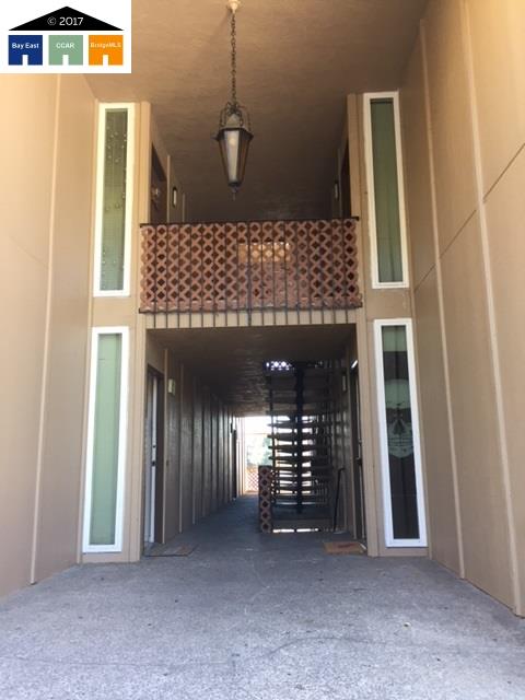 1951 30th, OAKLAND, California 94606, ,Comm Ri Multi-units 5+,For Sale,30th,40802220
