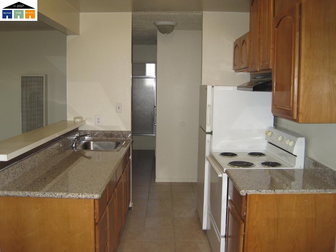 1951 30th, OAKLAND, California 94606, ,Comm Ri Multi-units 5+,For Sale,30th,40802220