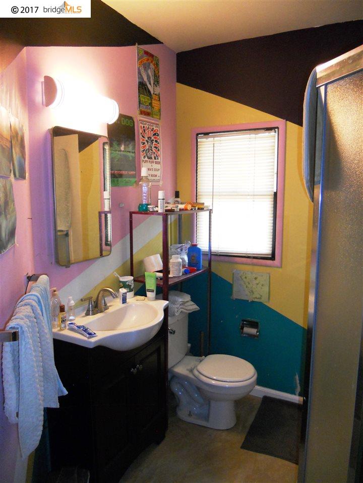 740 Alcatraz Ave, OAKLAND, California 94609, ,Comm Ri Multi-units 5+,For Sale,Alcatraz Ave,40802280