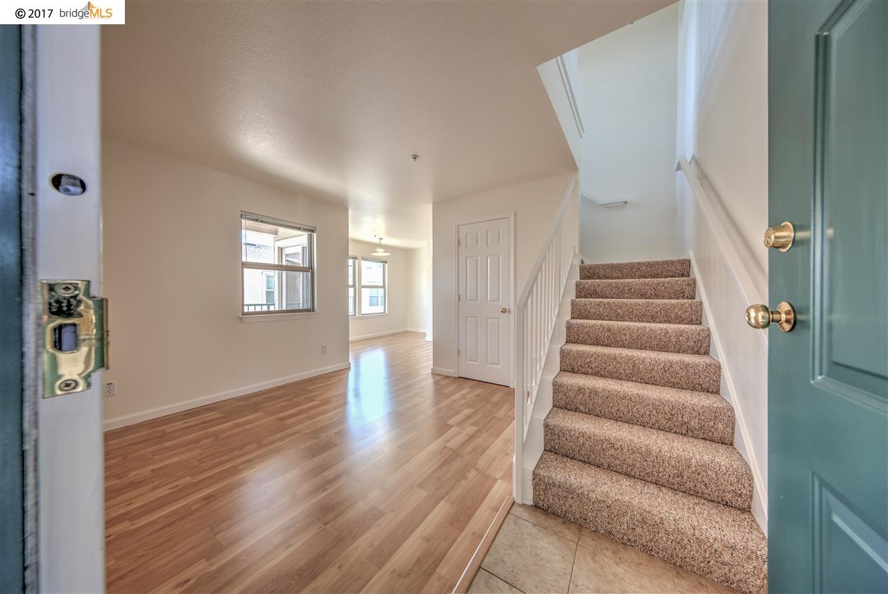 1444 MacArthur Blvd, OAKLAND, California 94602, ,Comm Ri Multi-units 5+,For Sale,MacArthur Blvd,40802587