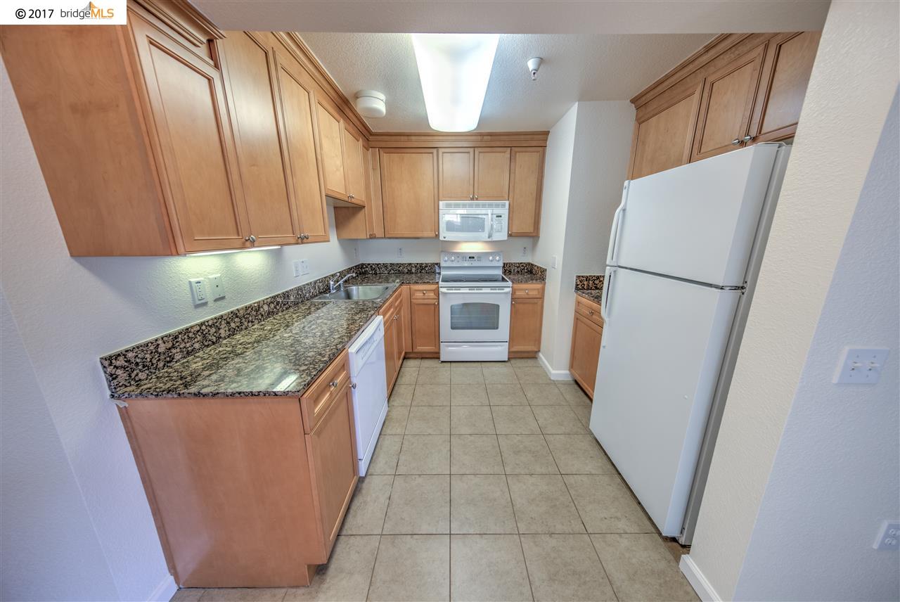 1444 MacArthur Blvd, OAKLAND, California 94602, ,Comm Ri Multi-units 5+,For Sale,MacArthur Blvd,40802587
