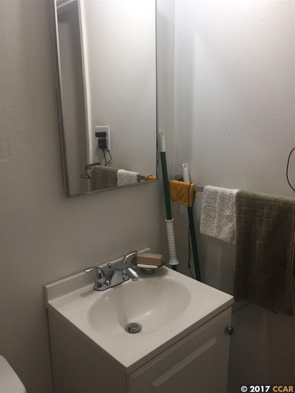 2437 8Th St, BERKELEY, California 94710, ,Comm Ri Multi-units 5+,For Sale,8Th St,40803453